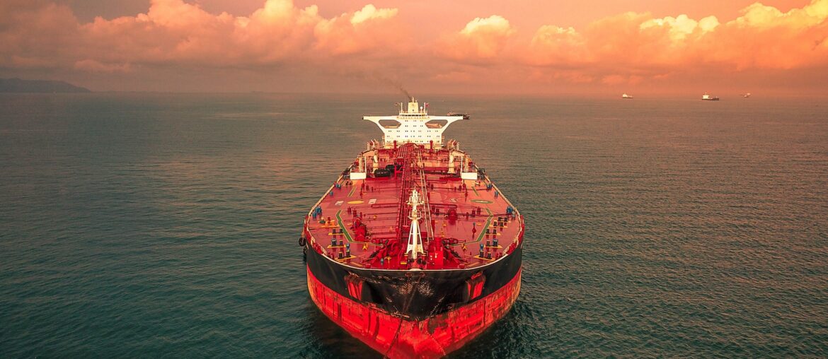 Voyage charter and time charter